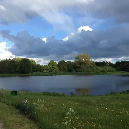 Larsens Lägenhet *